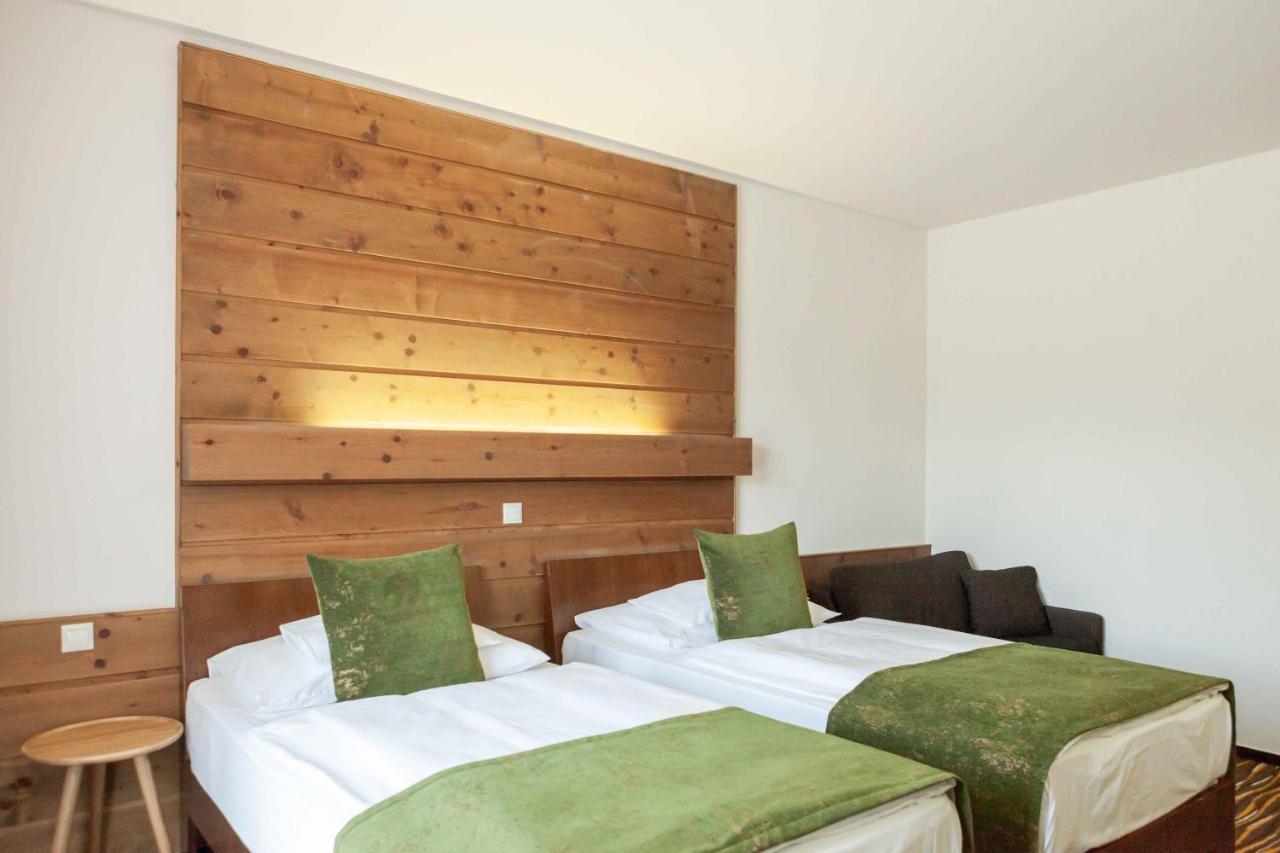 Equitana Hotel Resort Breznice  Экстерьер фото
