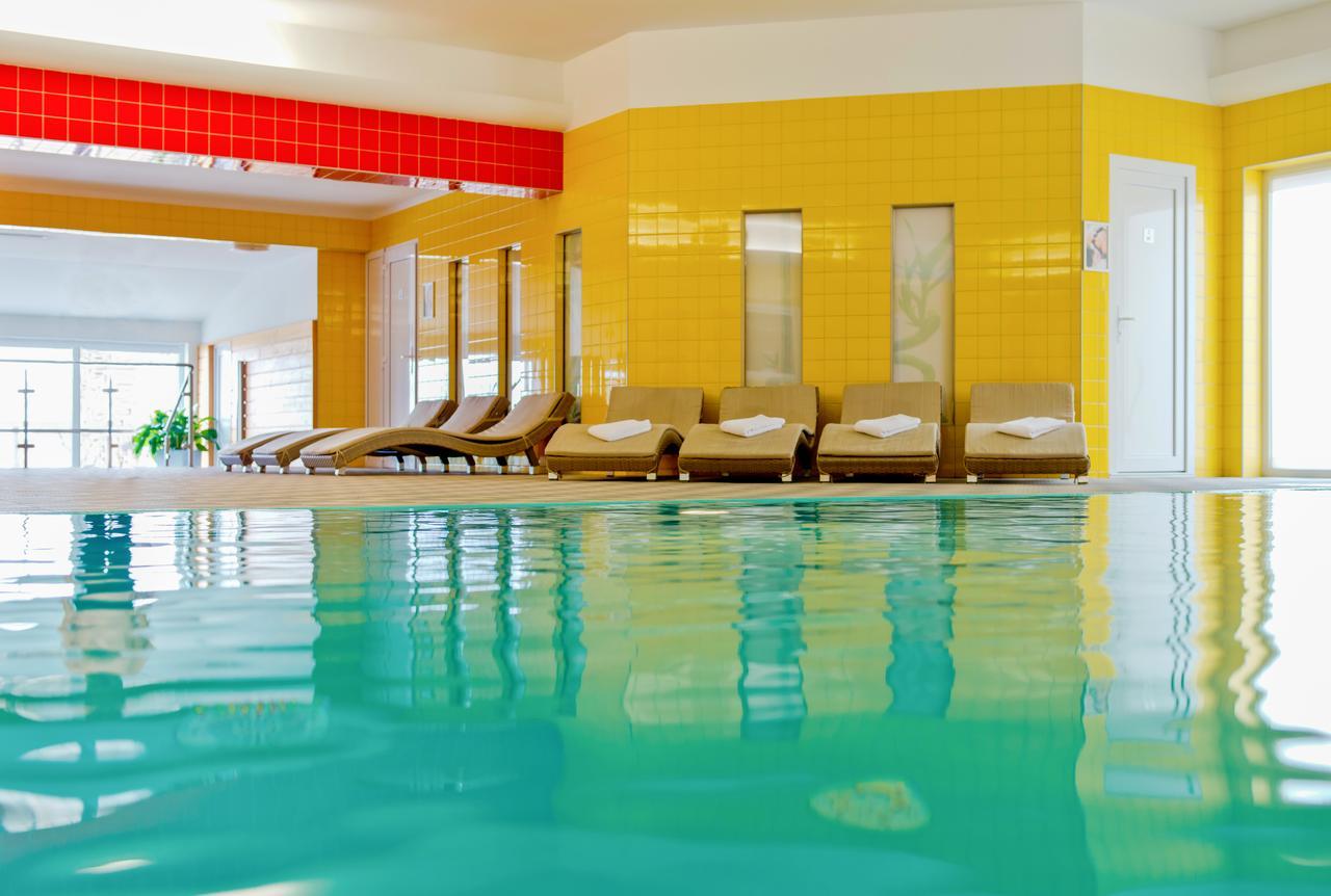 Equitana Hotel Resort Breznice  Экстерьер фото